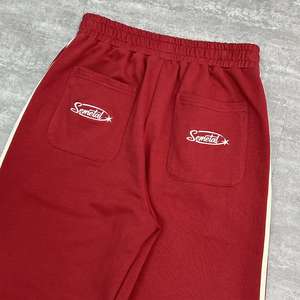 Pantalones Deportivos Holgados con Bordado al por Mayor, Pantalones Deportivos de Pierna Recta con Rayas para Hombre - Product Image 3