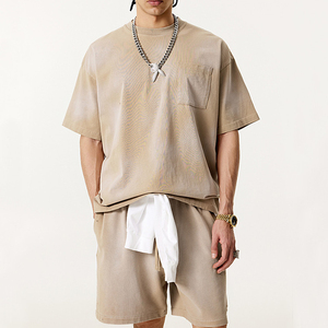 ชุดเสื้อยืดคอกลมแบบไล่ระดับสีสำหรับผู้ชายชุดกางเกงขาสั้นสำหรับงานหัตถกรรมของคนโบราณสีจาง - Product Image 3