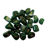 Vente en gros de pierres précieuses en cristal de jade vert naturel pour la guérison des pierres minérales Rune