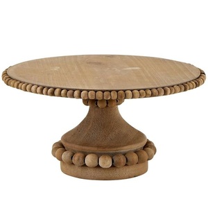 Support à gâteau en bois décoratif avec socle surélevé, parfait pour les centres de table de gâteaux - Product Image 1