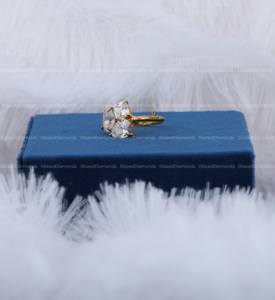 ชุดแหวนแฟชั่นสีเหลืองทอง10K สำหรับผู้หญิง VVS check ทำจากหินลูกแพร์ทรงกลมและวงรีสามชิ้นสำหรับห้องปฏิบัติการ - Product Image 3