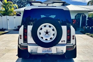 รถเดินทางรุ่น D-efe-nder 110 S 30th Anniversary Edition สภาพดี ใช้งานน้อย - Product Image 5