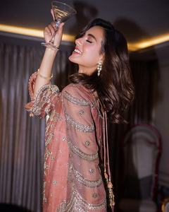 Venta caliente diseñador Sarree Saree Sari Silky AJM TRADE HOUSE modelo 1060 para fiestas para tradiciones paquistaníes e indias - Product Image 5