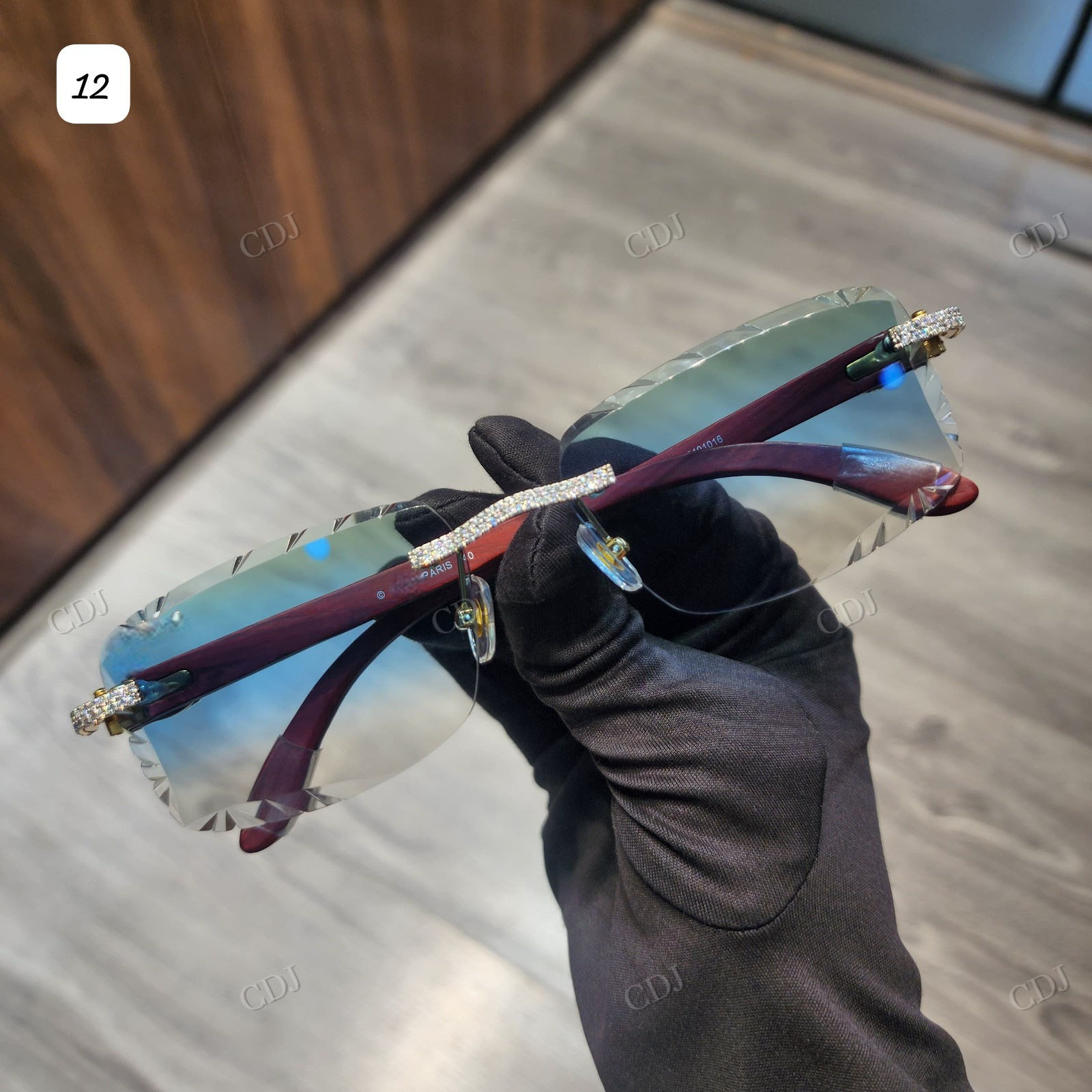 แว่นกันแดด