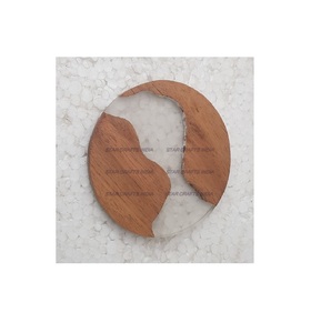 Sous-verre Legend avec logo personnalisé Tapis de table pour la maison Set de sous-verres en bois et résine pour le café et les boissons de table - Product Image 1