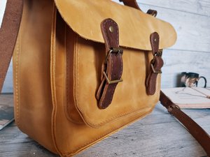 Bolso de hombro tipo bandolera pequeño vintage y a la moda para hombre, hecho de cuero auténtico de Crazy Horse, hecho a mano - Product Image 6