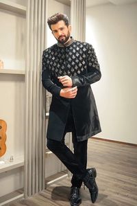 2024 dernier concepteur or Zari broderie noir Sherwani pantalon robe à la mode fête mariage tenue faite haute respirant grande taille - Product Image 2