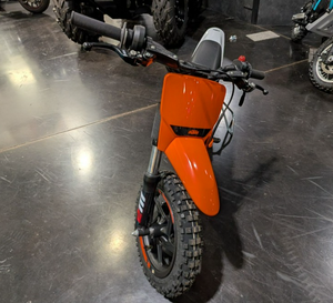 LISTA PARA COMPETIR EN 2025: Motocicleta de Motocross KTM SX-E 2 para Niños, 100% Auténtica - Product Image 4