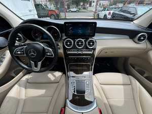 FANTÁSTICA SUV 300 4MATIC USADA 2024 en Venta, Transmisión Automática, Cámara Trasera, Gasolina, Volante a la Izquierda, Asientos Oscuros, Faros Delanteros, Techo Solar - Product Image 3