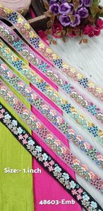 ผ้าลูกไม้ปักลายดอกไม้สั่งทำได้บนผ้าฐานสีดำพร้อมเลื่อมทำงานกว้าง1.25นิ้วสำหรับสุภาพสตรีสวมใส่และขายต่อ - Product Image 4