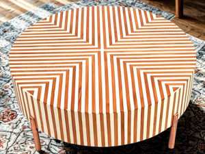 Consola con incrustaciones de hueso hechas a mano de primera calidad, mesa de centro de diseño moderno elegante con características ajustables para la escuela o hogares elegantes - Product Image 6