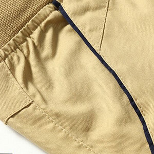 Shorts décontractés d'été pour hommes OEM, deux poches latérales, respirants, séchage rapide, toile 100% coton/polyester, motif uni, écologiques - Product Image 5