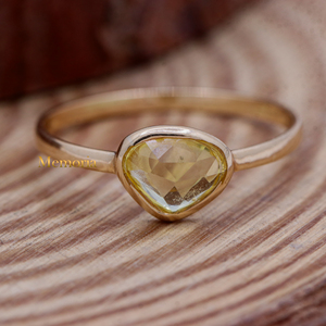 Anillo de Mujer Hecho a Mano en Oro Amarillo Sólido de 14k con Zafiro Amarillo Natural de Alta Calidad en Engaste de Bisel de Memoria Jewels Trendy - Product Image 5