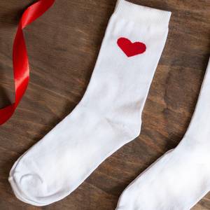 Usine vietnamienne vente en gros personnalisé Jacquard coeur Design antibactérien décontracté équipage chaussettes couleur unie usure quotidienne coton doux - Product Image 4