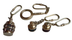 Custom Logo Brass Keychain Quality Promotional Metal Keyring with Antique Designs Telescope-Shaped Keychain - Product Image 4