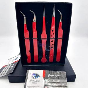 Pince à épiler pour extensions de cils rouge de haute qualité, durable, avec pointe en acier inoxydable à prise lisse, logo personnalisé, marque privée, pointe en fibre - Product Image 1