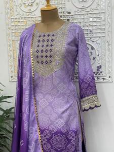 Bandhni Pattern Eid & Ramzan Month Special Readymade Pakistanais Sharara Suit Dupatta Set à bas prix - Product Image 2