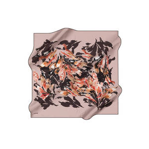 ผ้าพันคอผ้าไหมเครปซาตินผงสีชมพูลายดอกไม้สี่เหลี่ยม - Product Image 2