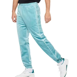 Combinaison de jogging en velours avec logo personnalisé de haute qualité pour hommes Survêtement en velours à séchage rapide avec survêtement en polaire imprimé de haute conception - Product Image 2