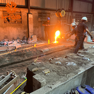 Forno a Induzione Industriale per Fusione Continua di Rottami Metallici da 200kg a 3 Tonnellate - Product Image 3