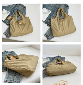 Sac de courses portable pliable avec porte-clés, mini sac fourre-tout réutilisable pour le voyage et le supermarché, sac de rangement pliable et compact avec anneau porte-clés - Product Image 6