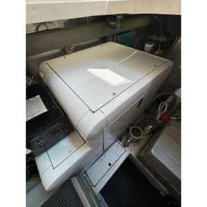 Velero Azimut 46 Fly Premium que Ofrece Comodidad y Rendimiento Inigualables - Product Image 1