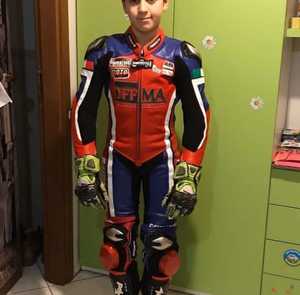 ชุดมอเตอร์ไซค์หนังสำหรับผู้ชายรุ่นใหม่ล่าสุด สวมใส่สบาย ระบายอากาศได้ดี เหมาะกับทุกฤดูกาล ขั้นต่ำในการสั่งซื้อน้อย - Product Image 4