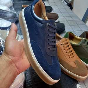 Baskets décontractées pour hommes en cuir véritable et daim, chaussures de sport patchwork, couleur personnalisée, chaussures de skateboard tendance, vente en gros - Product Image 6