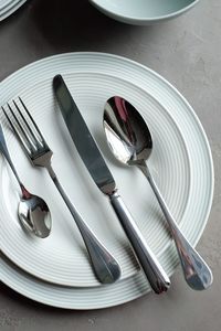 Service de couverts en acier inoxydable finition argentée design intemporel conçu pour la classe, la durabilité et les présentations de table de qualité supérieure - Product Image 5