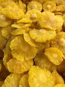Tropical Sunshine Snack Chips de piña seca Premium Fuente de Vietnam Sabor naturalmente dulce y masticable para exportación a granel al por mayor - Product Image 4