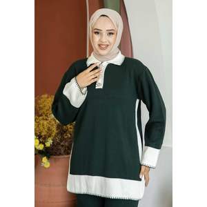 Ensemble de tricots 2 pièces émeraude avec motif de bouton sur le devant Ensemble de deux pièces en tissu décoré - Product Image 3