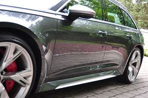 Audi RS6 Avant 2023 ch 591 d'occasion Executive Toit ouvrant panoramique automatique Sièges en cuir Light Twin Turbo V8 AWD Gauche R21 - Product Image 3