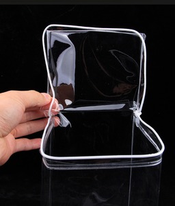 Bolsa de Embalaje para Ropa de Cama de PVC Supertransparente Personalizada con Cierre de 3 Lados - Product Image 3