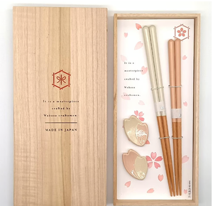Bộ Đũa Nhật Bản Cao Cấp 2 Đôi, Hộp Quà Sang Trọng, Có Giá Để Đũa, Thiết Kế Hoa Anh Đào - Product Image 1