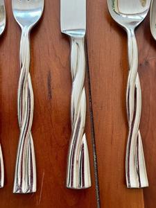 Élégant ensemble de couverts finis argentés à poignée torsadée couverts de haute qualité pour la décoration de table à manger et les cadeaux de l'Inde - Product Image 6