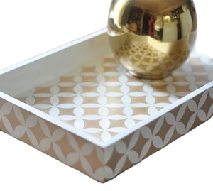 Noor Al Zahra Plateau d'incrustation d'os fait à la main Articles ménagers arabes élégants pour le Ramadan, l'Aïd et la décoration de table de luxe avec un design personnalisé - Product Image 2