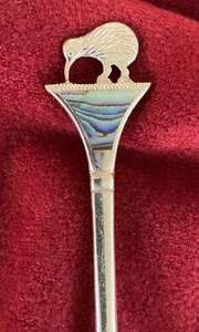 Cuillère de mariage élégante en acier inoxydable de couleur or de l'Inde, idéale pour la vaisselle, le restaurant, l'hôtellerie et les ustensiles de cuisine. - Product Image 2