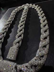 Collar de Cadena Cubana Iced con Eslabones Grandes, Estilo Hip Hop Bling de Lujo, Unisex, Venta al por Mayor, Personalizado de Fábrica, Chapado en Oro de 18K, Para Fiesta - Product Image 5