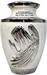 Urne funéraire en laiton blanc de grande taille pour cendres humaines, avec gravure personnalisée, capacité de 200 pouces cubes, motif ange priant - Product Image 3