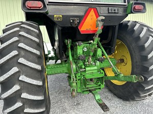 1984 johnn Deere 4050รถแทรกเตอร์ล้อ2WD 105HP ดีเซลดูแลอย่างดีด้วยปั๊มเกียร์ต่ำชั่วโมงจัดส่งรวดเร็วและราคาถูก - Product Image 5