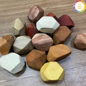 Jouet en bois Tumi Ishi fabriqué au Vietnam, en bois poli, pour le jeu d'équilibre et les spectacles décoratifs - Product Image 1