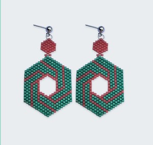 Modèle de boucles d'oreilles tendance en point de brique, motif de perlage pour boucles d'oreilles en perles de rocaille - Product Image 1