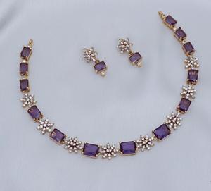 Elegante conjunto de collar de diseño de aspecto de piedras AD exclusivo con acabado mate de calidad superior con pendientes para boda para mujer - Product Image 2