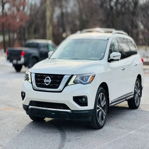PATHFINDER PLATINUM 4WD SUV 2017 d'occasion en excellent état, transmission intégrale variable, moteur V6 3.5L 284 ch, crossover à vendre - Product Image 1