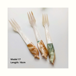 Cucharas de Nácar Aptas para Vajilla de Restaurante, Servir Comida y Uso en la Cocina - Product Image 1