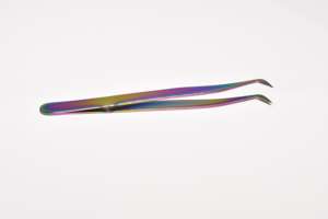 แหนบต่อขนตาปลอมแบบขนอ่อนพร้อมรูในด้ามจับพลาสมาหลายสี - Product Image 3