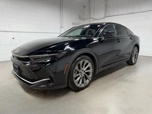 Toyota Crown Limited AWD 2023 d'occasion en excellent état, conduite à gauche, 50 001-75 000 miles, norme d'émission Euro III, 5 places - Product Image 5