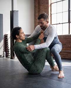 Ensemble de combat sans kimono pour la montagne, Rashguard et Spats de BJJ sublimés, Vente en gros de matériel de grappling personnalisé OEM - Product Image 3