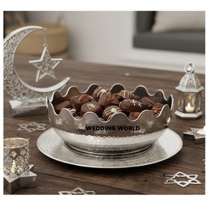 Bol à chocolat en métal martelé avec motif de lune et d'étoile, forme ronde, décoration de table, bol à chocolat de luxe pour le Ramadan - Product Image 6