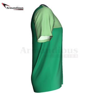 เสื้อฟุตบอลแบบไล่เฉดสีสั่งทำพิเศษสำหรับผู้ชาย ทรงเข้ารูป ดีไซน์ทันสมัยปี 2026 แห้งเร็ว ชุดทีม ผลิตในปากีสถาน - Product Image 2